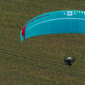 Hadron 4 - Confirmé paramoteur