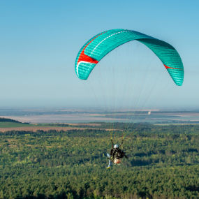 Hadron 4 - Confirmé paramoteur